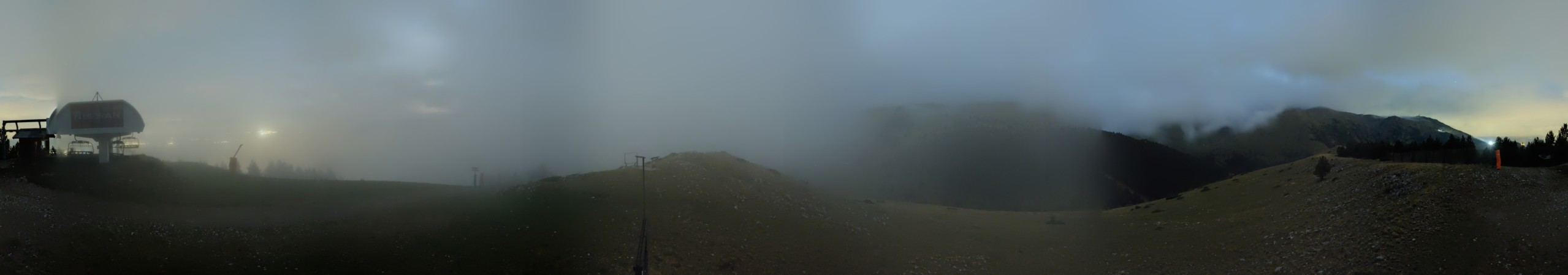 FGC Cap de Comella superior snow cam captured at 1 October 2026 at 11:40 pm GMT+2
