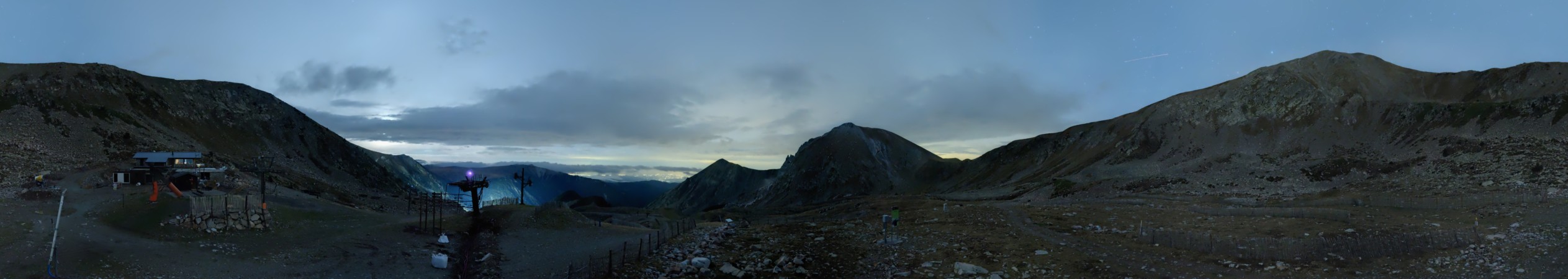 FGC Marmotes snow cam captured at 1 October 2026 at 11:30 pm GMT+2