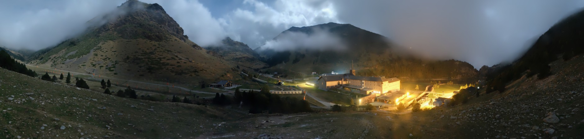 FGC Mirador de la Canal snow cam captured at 28 September 2026 at 11:44 pm GMT+2