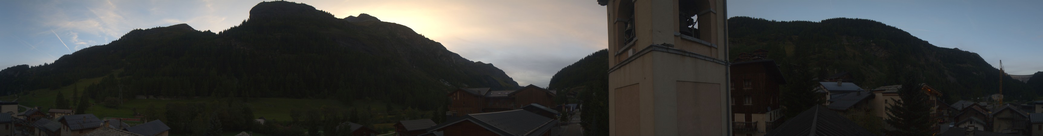 Tignes Brévières snow cam captured at 17 September 2026 at 7:52 pm GMT+2