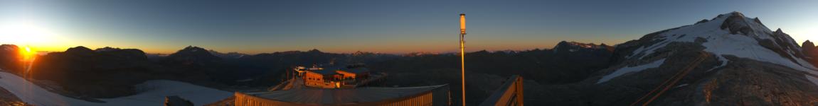 Tignes Grande Motte snow cam captured at 11 September 2026 at 8:06 pm GMT+2