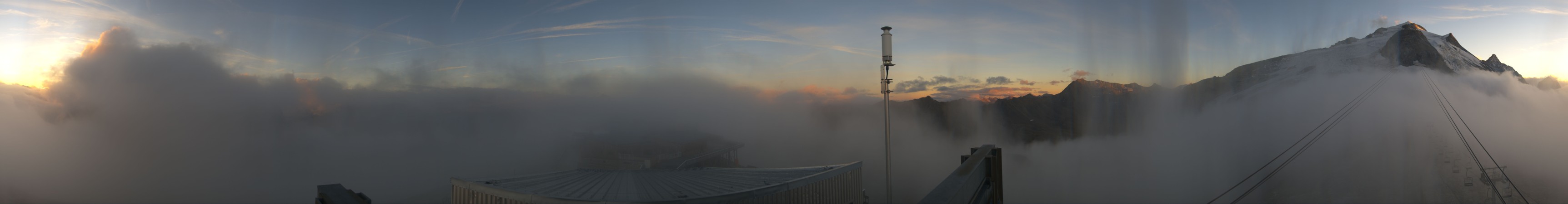 Tignes Grande Motte snow cam captured at 14 September 2026 at 7:59 pm GMT+2