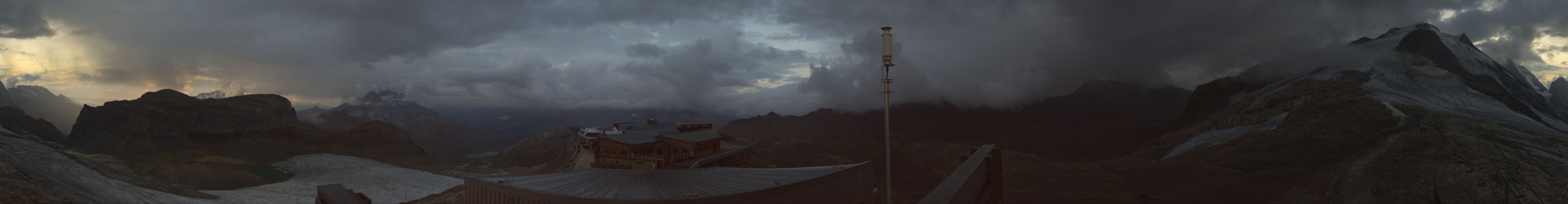 Tignes Grande Motte snow cam captured at 4 October 2026 at 7:33 pm GMT+2