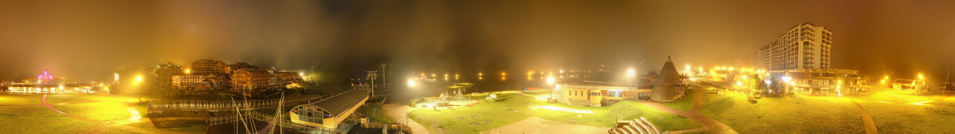 Tignes Lac snow cam captured at 1 October 2026 at 11:45 pm GMT+2