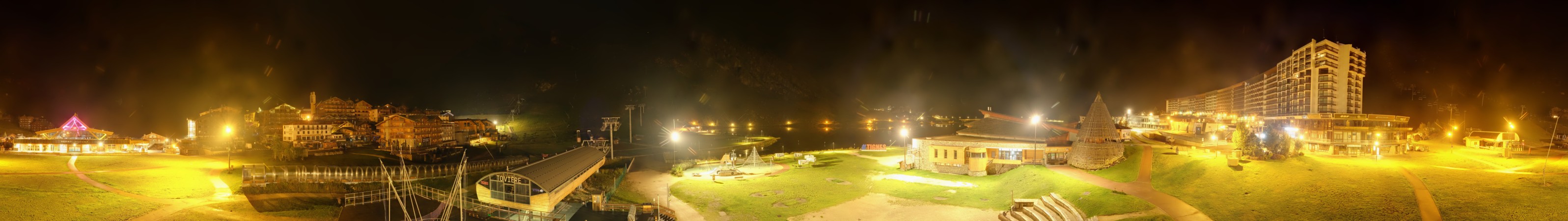 Tignes Lac snow cam captured at 2 October 2026 at 11:46 pm GMT+2