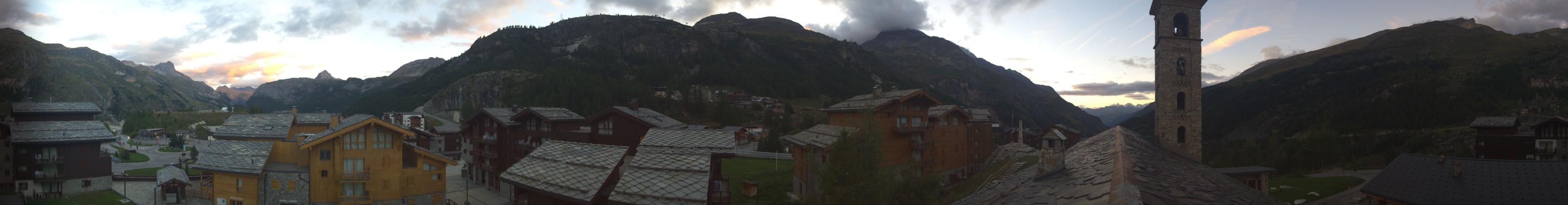 Tignes Les Boisses - 1800 snow cam captured at 14 September 2026 at 7:59 pm GMT+2