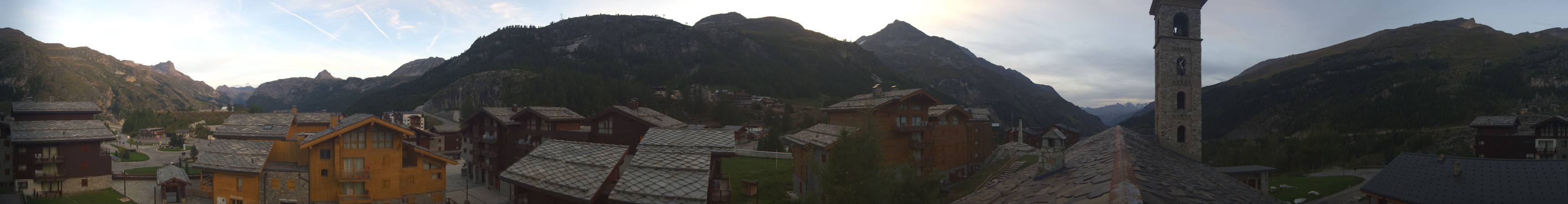 Tignes Les Boisses - 1800 snow cam captured at 17 September 2026 at 7:52 pm GMT+2