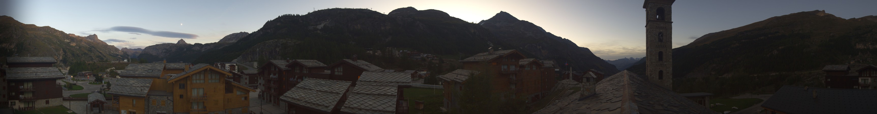 Tignes Les Boisses - 1800 snow cam captured at 20 September 2026 at 7:49 pm GMT+2