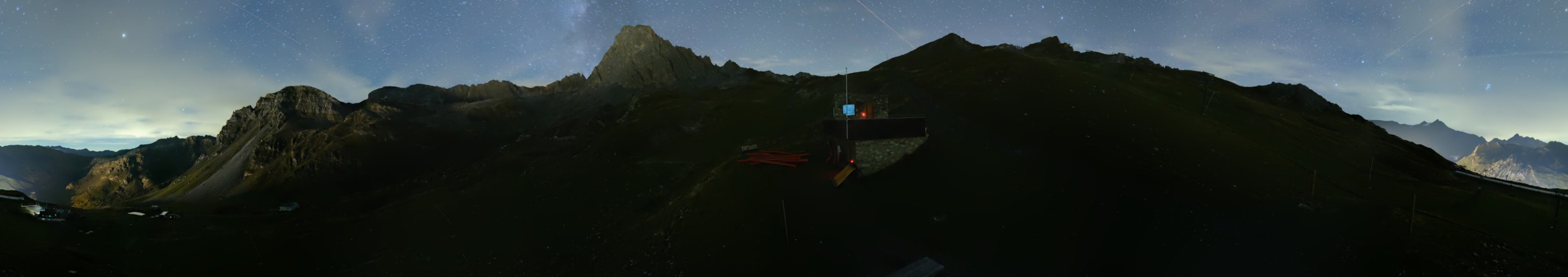 Tignes Snowpark snow cam captured at 12 September 2026 at 11:53 pm GMT+2