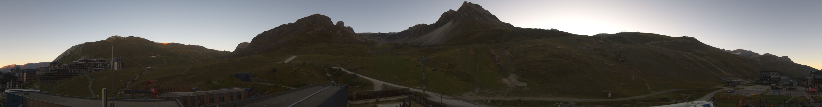 Tignes Val Claret snow cam captured at 22 September 2026 at 7:39 pm GMT+2