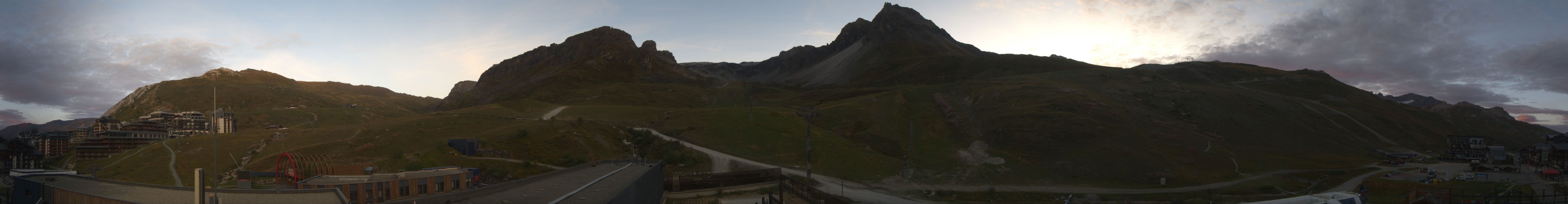 Tignes Val Claret snow cam captured at 24 September 2026 at 7:43 pm GMT+2