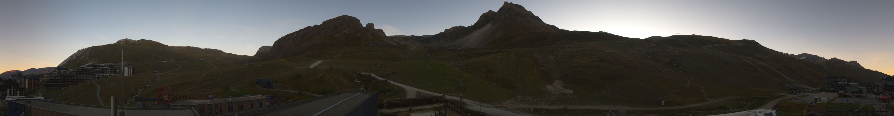 Tignes Val Claret snow cam captured at 25 September 2026 at 7:34 pm GMT+2