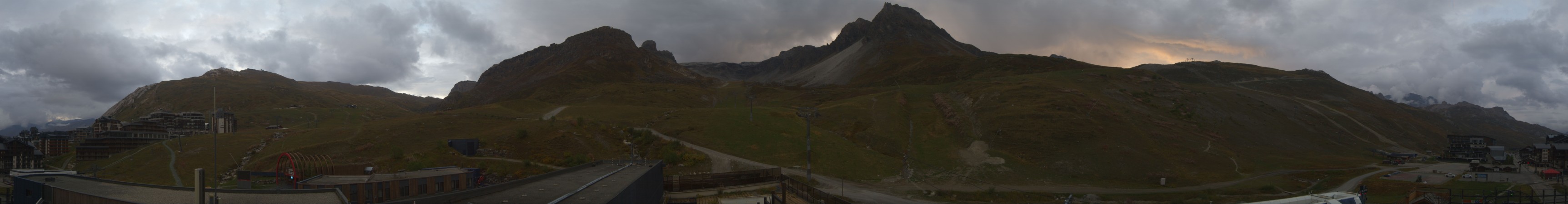 Tignes Val Claret snow cam captured at 4 October 2026 at 7:11 pm GMT+2