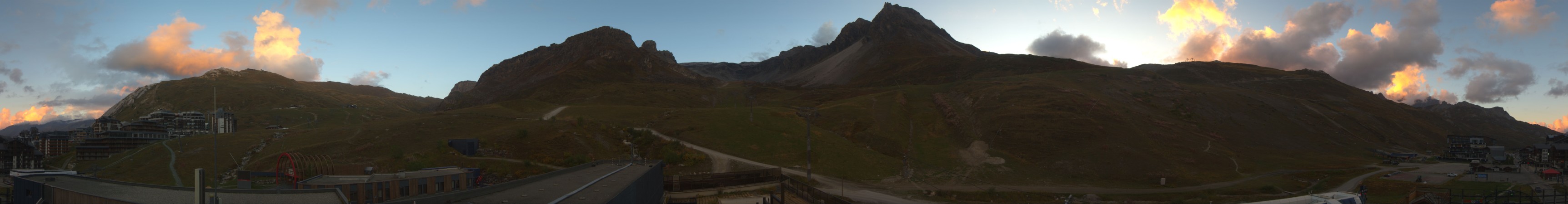 Tignes Val Claret snow cam captured at 5 October 2026 at 7:14 pm GMT+2