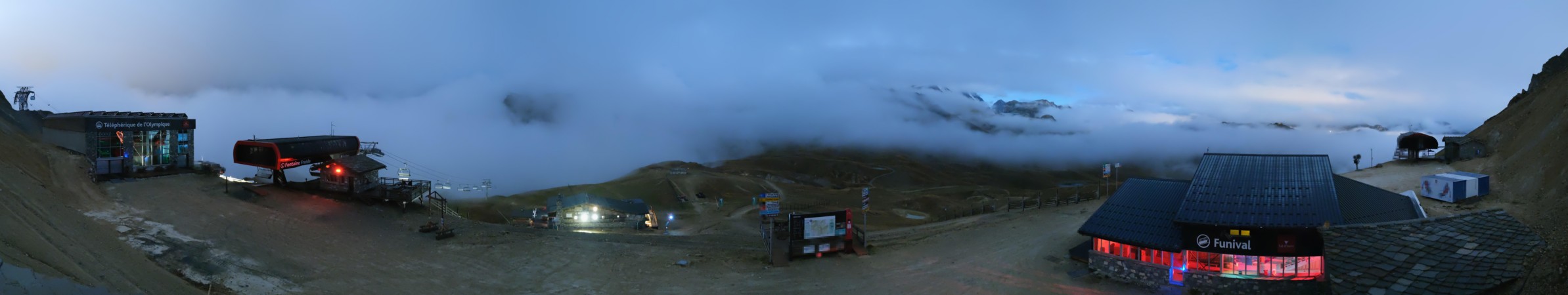 Val d'Isère Bellevarde snow cam captured at 1 October 2026 at 11:46 pm GMT+2