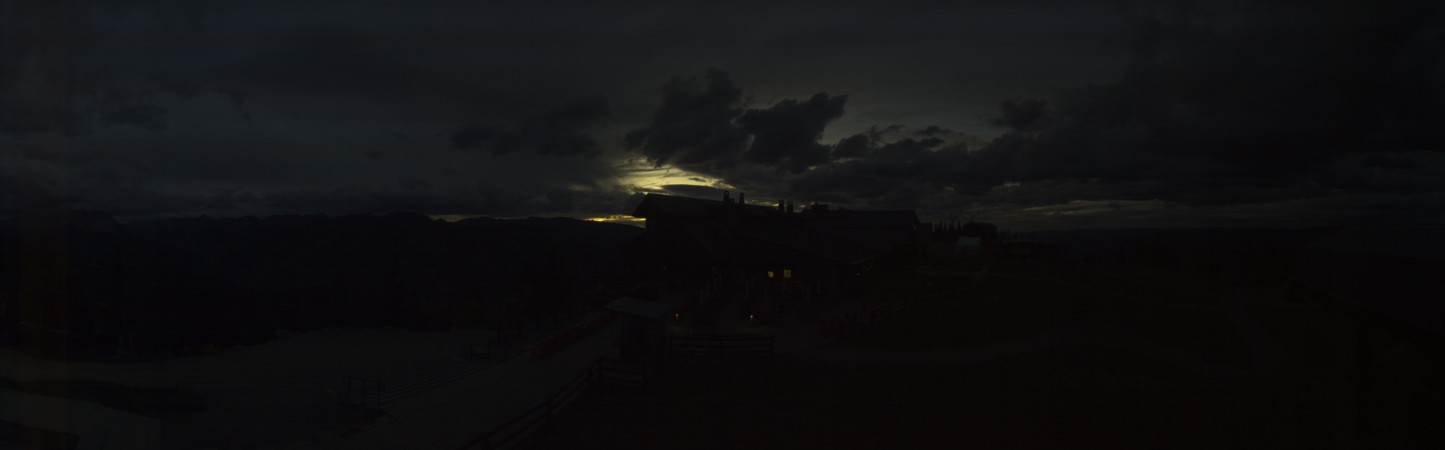 Aspen Aspen Mountain snow cam captured at 27 September 2026 at 7:26 pm GMT-6