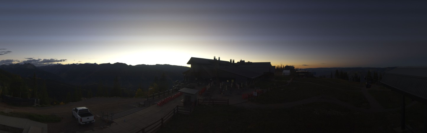 Aspen Aspen Mountain snow cam captured at 1 October 2026 at 7:15 pm GMT-6