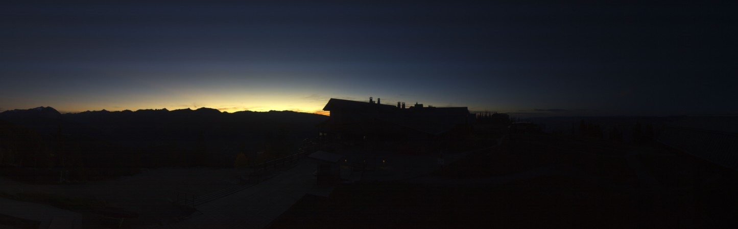 Aspen Aspen Mountain snow cam captured at 5 October 2026 at 7:19 pm GMT-6
