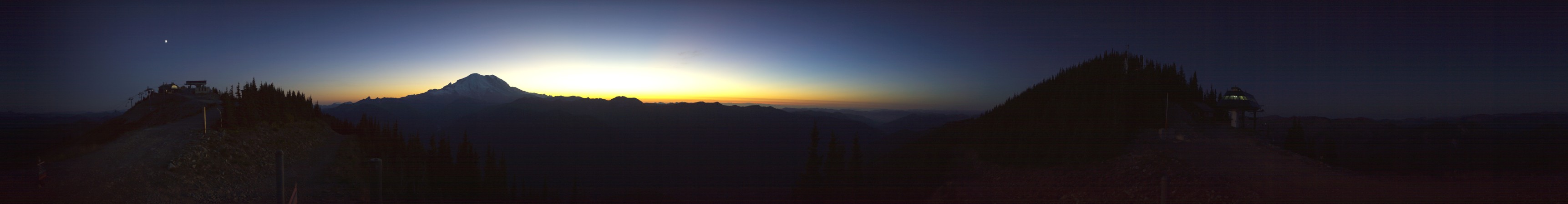 Crystal Mountain Resort Crystal Mountain Summit snow cam captured at 19 September 2026 at 8:48 pm GMT-6