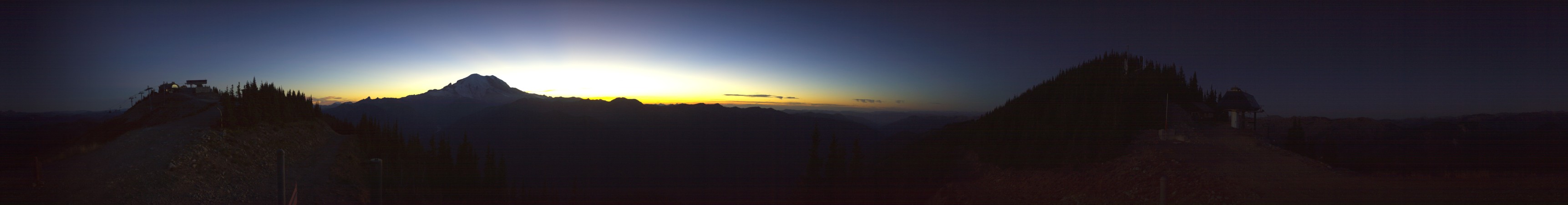 Crystal Mountain Resort Crystal Mountain Summit snow cam captured at 4 October 2026 at 8:15 pm GMT-6
