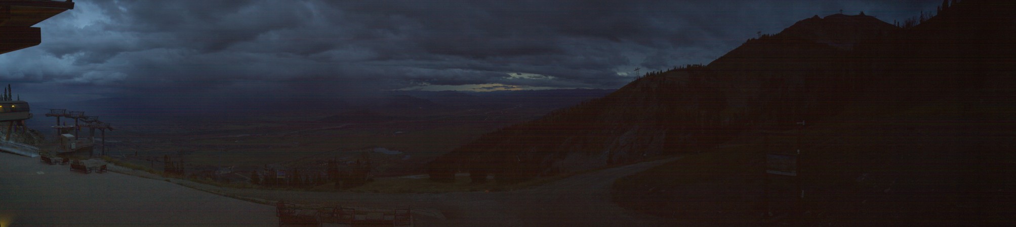 Jackson Hole Rendezvous Lodge snow cam captured at 22 September 2026 at 7:46 pm GMT-6