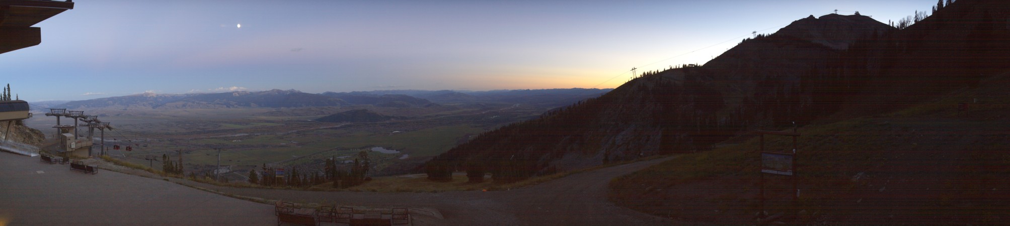 Jackson Hole Rendezvous Lodge snow cam captured at 23 September 2026 at 7:48 pm GMT-6