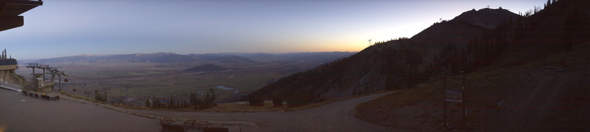 Jackson Hole Rendezvous Lodge snow cam captured at 4 October 2026 at 7:28 pm GMT-6