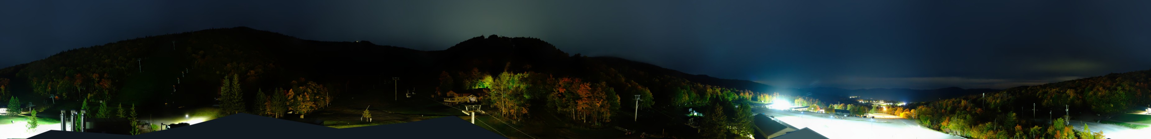 Killington K-1 Lodge (360) snow cam captured at 30 September 2026 at 11:48 pm GMT-4