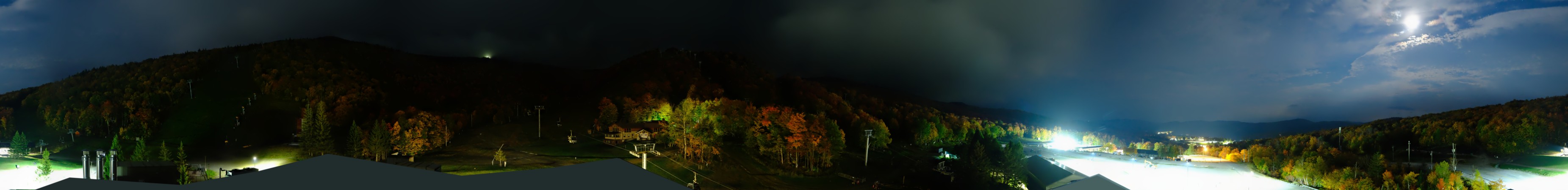 Killington K-1 Lodge (360) snow cam captured at 1 October 2026 at 11:57 pm GMT-4