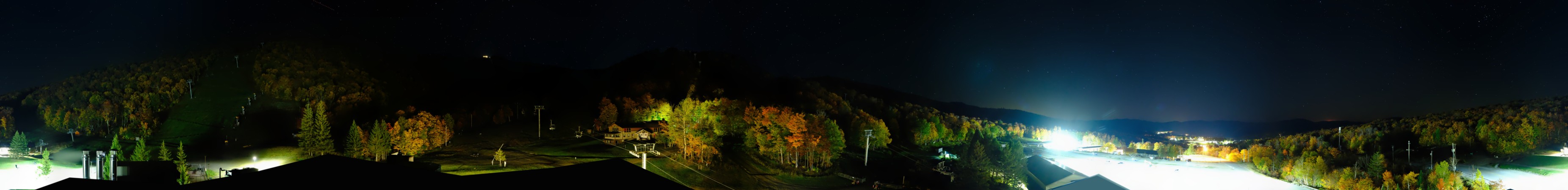 Killington K-1 Lodge (360) snow cam captured at 3 October 2026 at 11:55 pm GMT-4