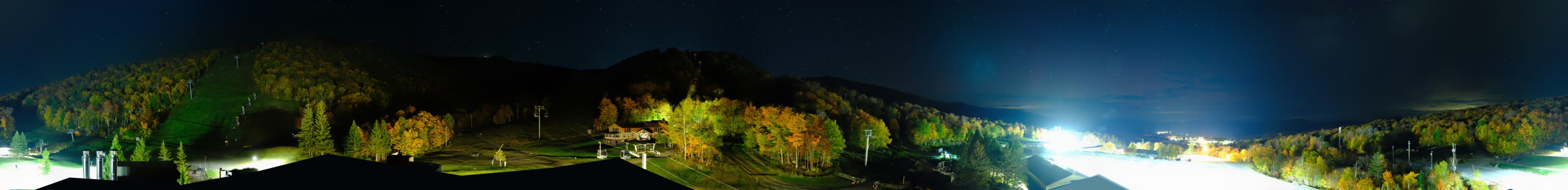 Killington K-1 Lodge (360) snow cam captured at 4 October 2026 at 11:51 pm GMT-4