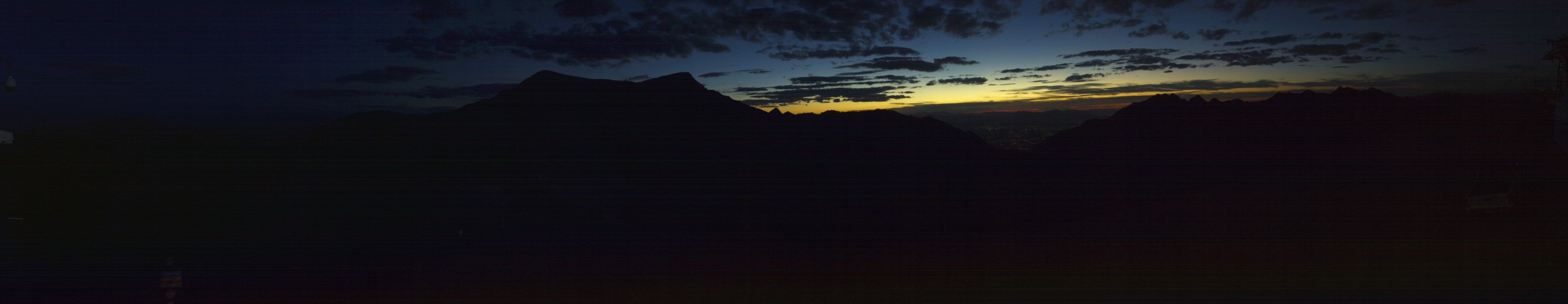 Snowbird Snowbird snow cam captured at 25 September 2026 at 7:49 pm GMT-6