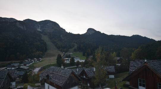 Altaussee Hagan Lodge snow cam captured at 1 October 2026 at 6:58 pm GMT+2