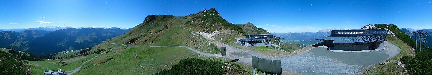 Fieberbrunn Reckmoos snow cam captured at 25 September 2026 at 11:51 pm GMT+2