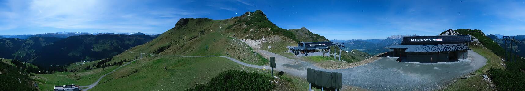 Fieberbrunn Reckmoos snow cam captured at 26 September 2026 at 11:52 pm GMT+2