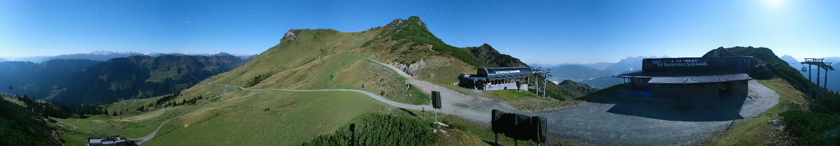 Fieberbrunn Reckmoos snow cam captured at 30 September 2026 at 11:32 pm GMT+2