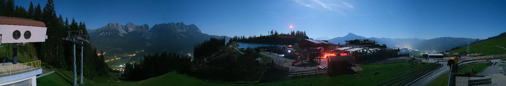 Going Astberg snow cam captured at 29 September 2026 at 11:30 pm GMT+2