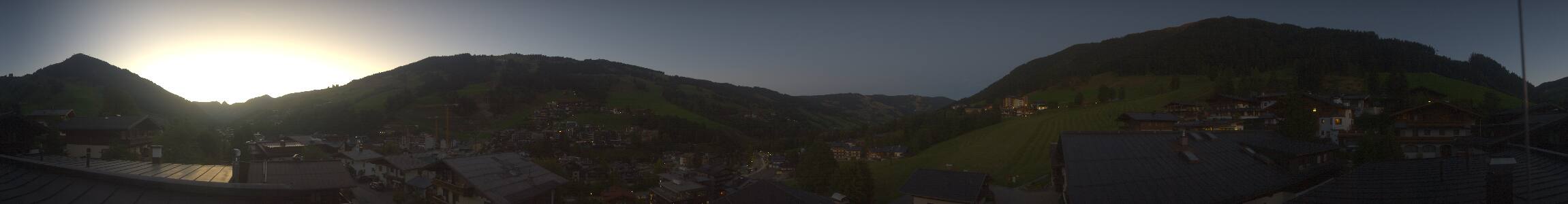 Hinterglemm Hotel Talblick snow cam captured at 27 September 2026 at 7:26 pm GMT+2