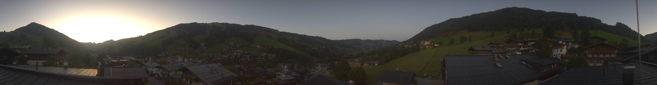 Hinterglemm Hotel Talblick snow cam captured at 28 September 2026 at 7:10 pm GMT+2