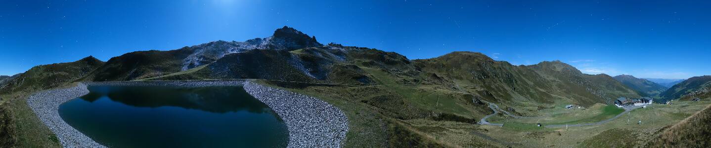 Hochfügen Zillertal snow cam captured at 25 September 2026 at 11:54 pm GMT+2