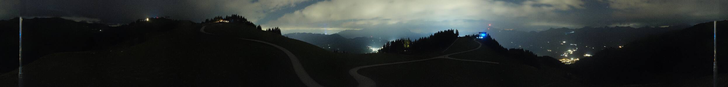 Kitzbühel Hahnenkamm snow cam captured at 11 September 2026 at 11:54 pm GMT+2