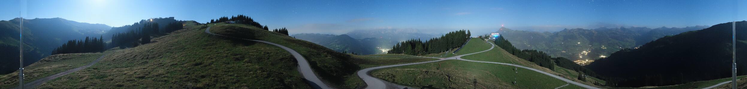 Kitzbühel Hahnenkamm snow cam captured at 22 September 2026 at 11:56 pm GMT+2