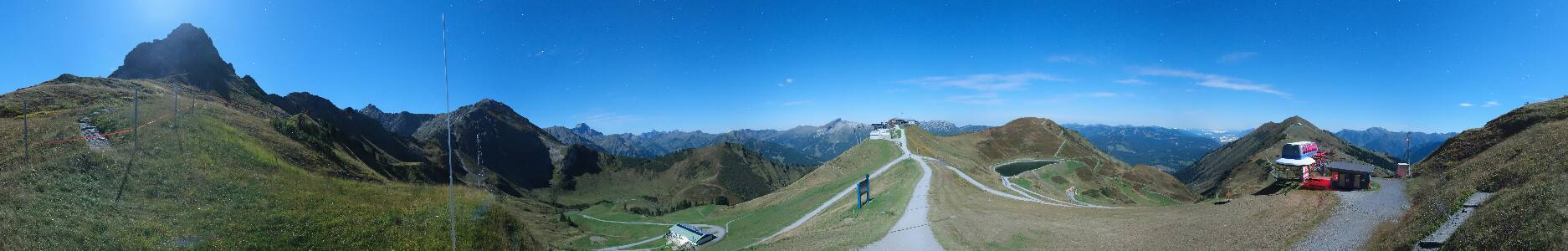 Kleinwalsertal Kanzelwandbahn snow cam captured at 27 September 2026 at 11:51 pm GMT+2