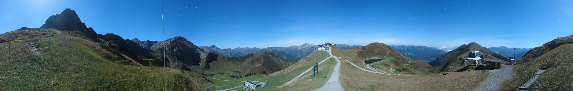 Kleinwalsertal Kanzelwandbahn snow cam captured at 28 September 2026 at 11:56 pm GMT+2