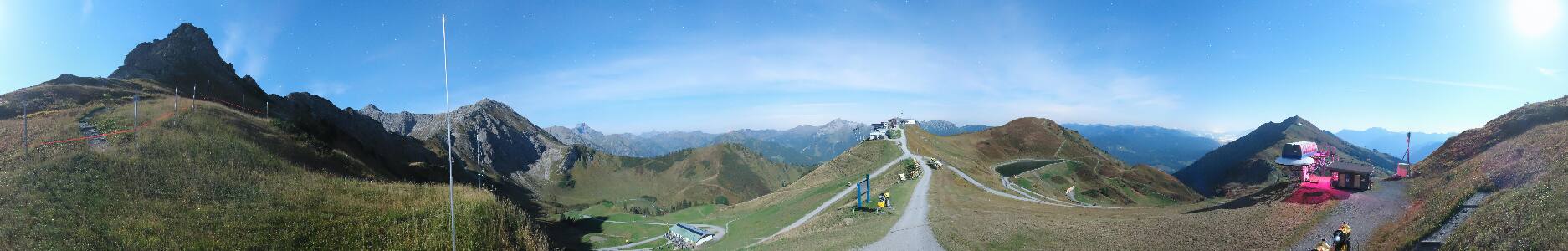 Kleinwalsertal Kanzelwandbahn snow cam captured at 30 September 2026 at 11:46 pm GMT+2