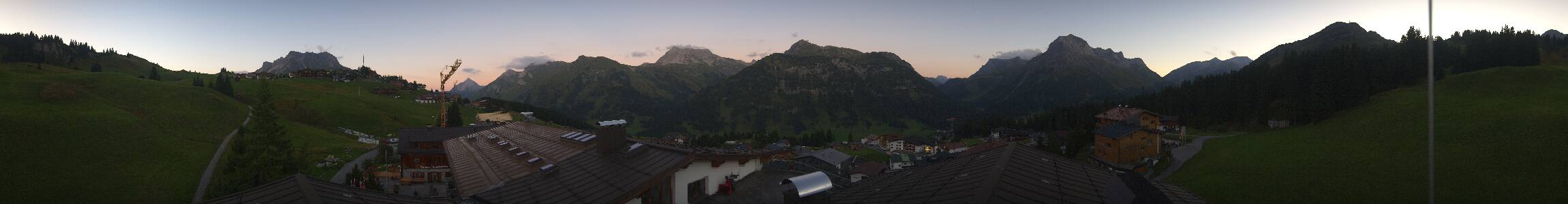 Lech am Arlberg Hotel Goldener Berg Oberlech snow cam captured at 12 September 2026 at 7:54 pm GMT+2
