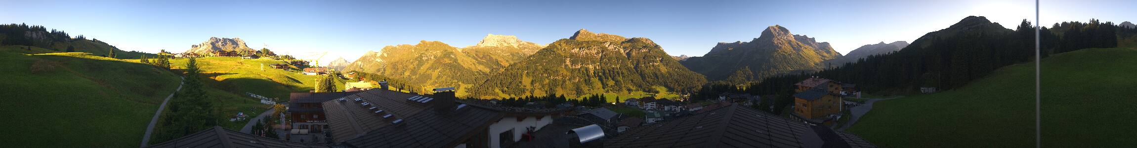 Lech am Arlberg Hotel Goldener Berg Oberlech snow cam captured at 15 September 2026 at 6:16 pm GMT+2