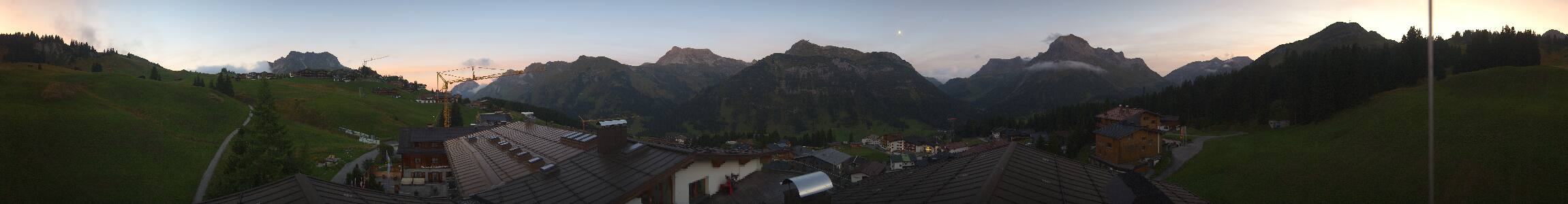 Lech am Arlberg Hotel Goldener Berg Oberlech snow cam captured at 21 September 2026 at 7:33 pm GMT+2