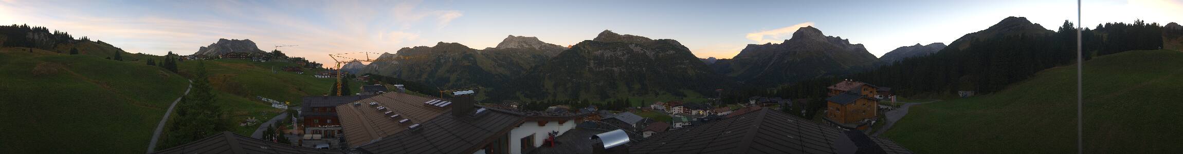 Lech am Arlberg Hotel Goldener Berg Oberlech snow cam captured at 26 September 2026 at 7:20 pm GMT+2
