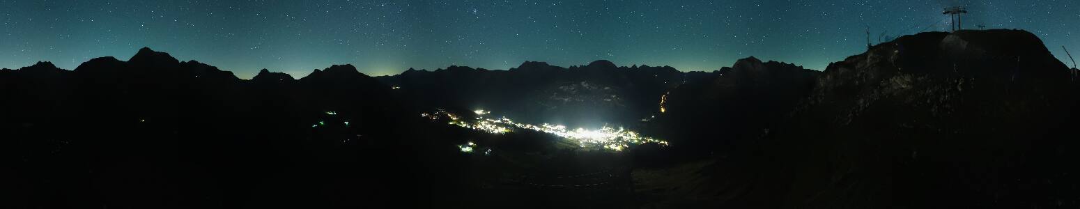 Lech am Arlberg Kriegerhornbahn snow cam captured at 14 September 2026 at 11:55 pm GMT+2